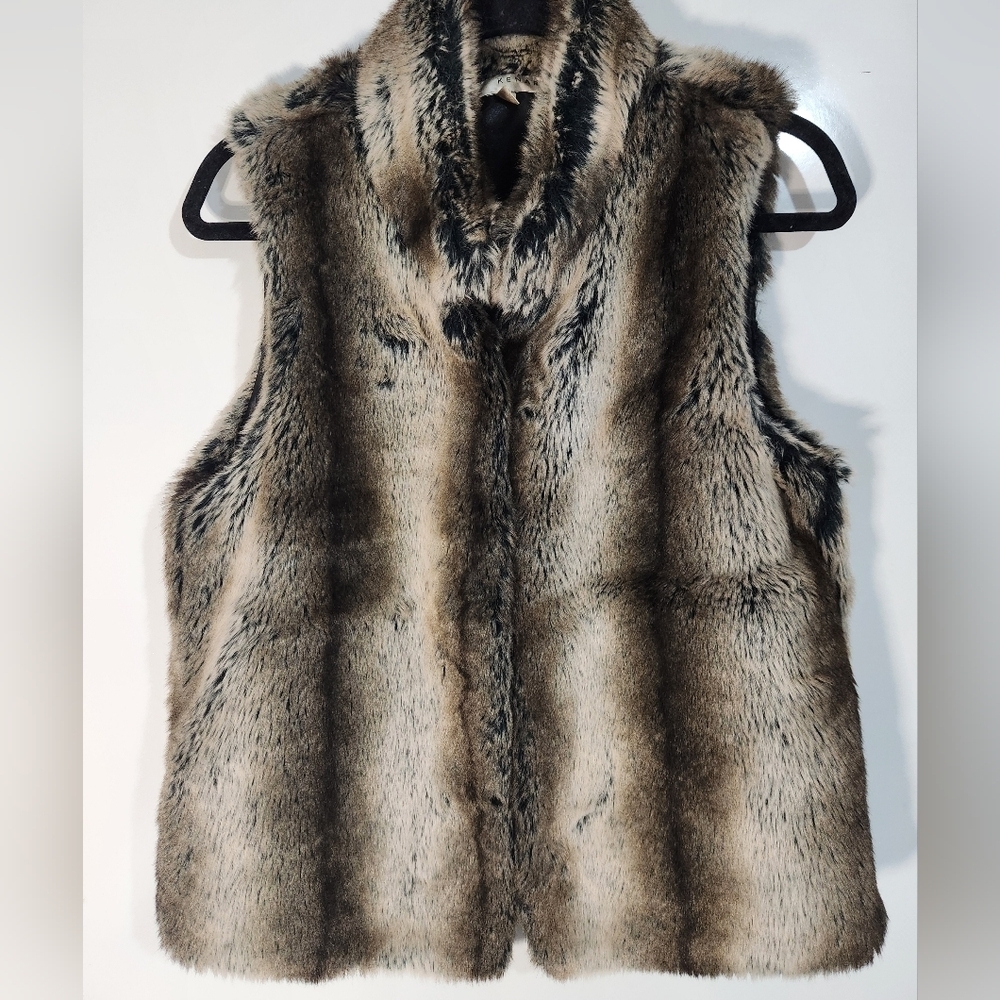 Faux Fur Vest in Brown and Black, Size Med - Picture 1 of 7